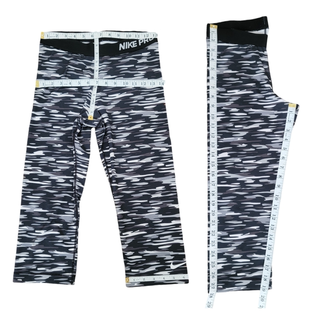 Nike Pro Women's Haze Dri-Fit Training Capri Legging Camo Black Grey Gym… - Picture 16 of 17